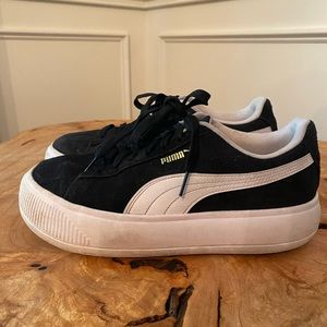 PUMA Black Suede Platform Sneakers sz 9.5